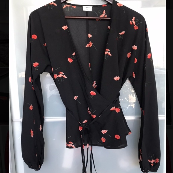 Aritzia Wilfred Lilia Wrap Blouse - Picture 4 of 6